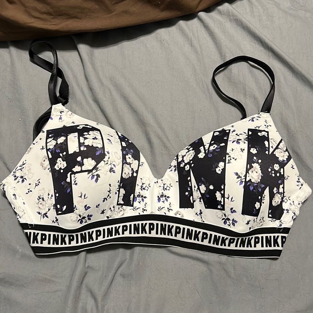 Wireless pink bra